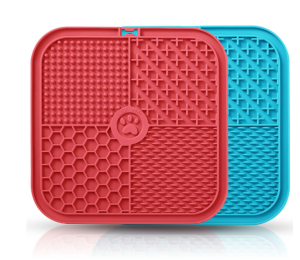 Silicone Pet Suction Cup Licking Pad Pet Placemat Silicone Licking Plate Pad (Option: Red blue Scraper)