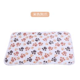 Pet Blanket Dogs And Cats Flannel Blanket Autumn And Winter Warm Blanket Floor Mat (Option: Beige Dog's Paw Blanket-60 40cm)